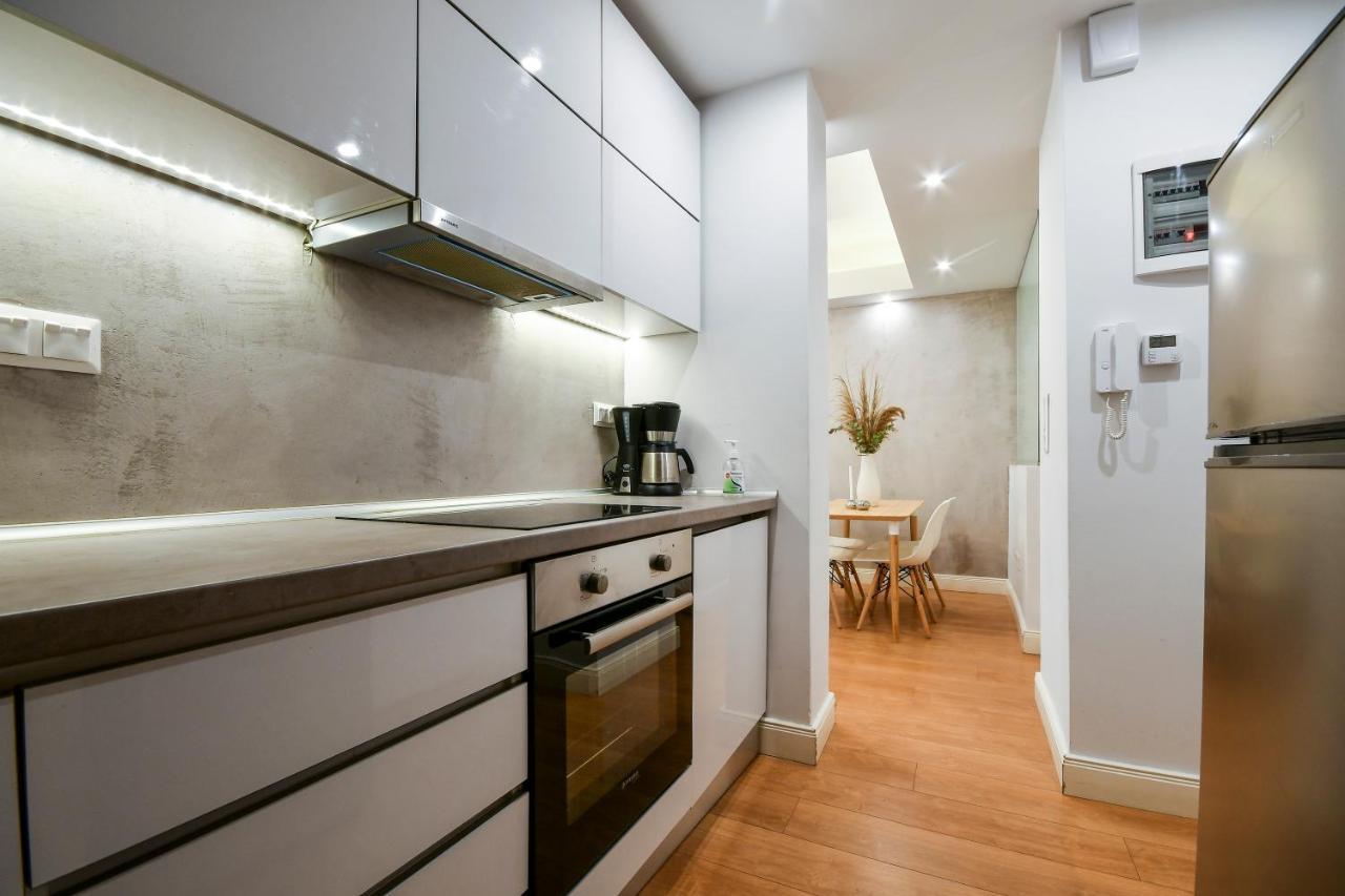 #Skgh Αvra & Ariadni Suites - Whitetower Citycenter Thessaloniki Buitenkant foto