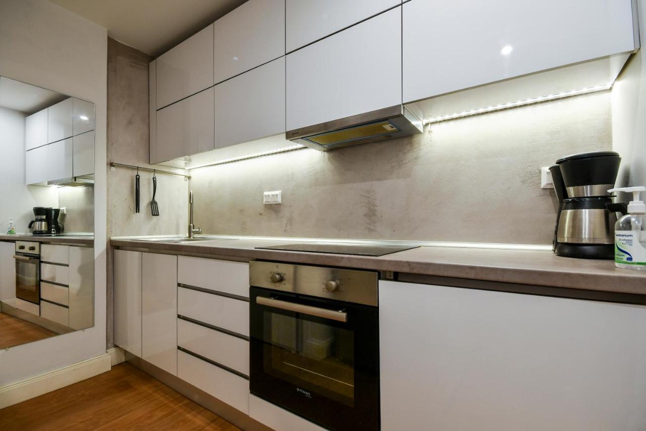 #Skgh Αvra & Ariadni Suites - Whitetower Citycenter Thessaloniki Buitenkant foto