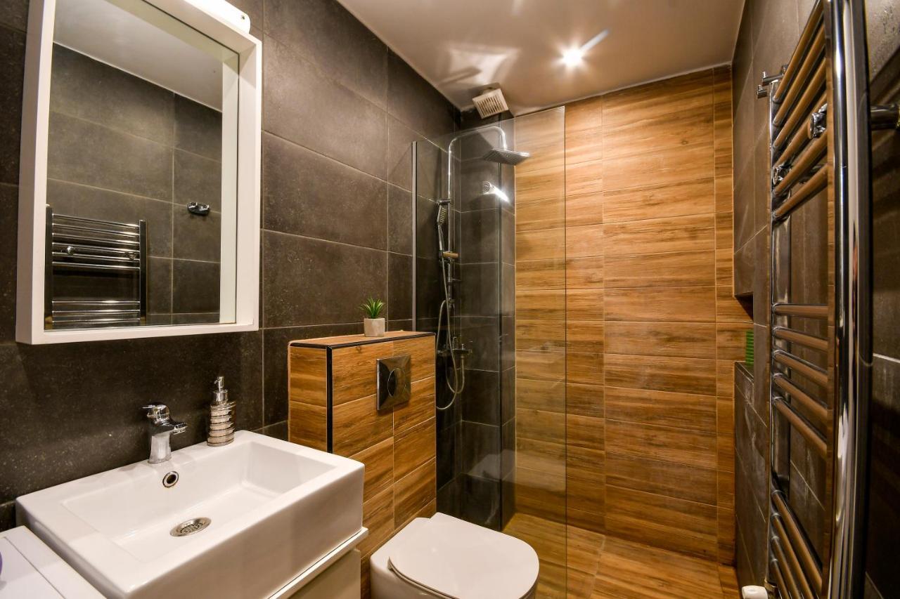 #Skgh Αvra & Ariadni Suites - Whitetower Citycenter Thessaloniki Buitenkant foto